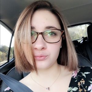 Meet your Posher, Kaitlyn